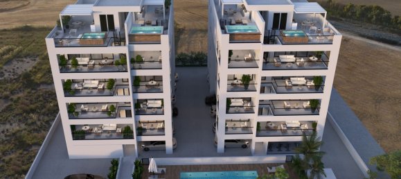 Квартира с 2 спальнями в Ливадия, Кипр № 28325 3