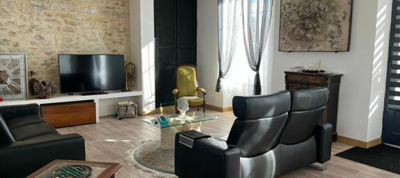 Casa T3 em Saint-Amand-Montrond, France N.º 152685 3