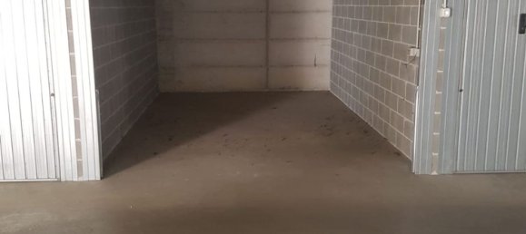 21m² Garage in Alba, Italy No. 257229 2