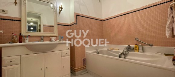 2 bedrooms Apartment in Chartres, France No. 70087 7