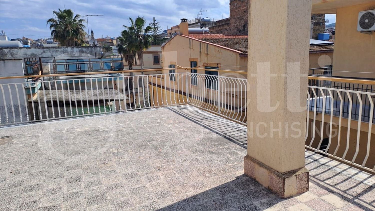 Bâtiment à Bagheria, Italy 150m² No. 381772