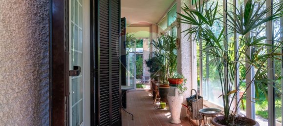 8 rooms Villa in Agrate Conturbia, Italy No. 297827 5