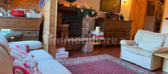 3 bedrooms House in Lavarone, Italy No. 294835 4