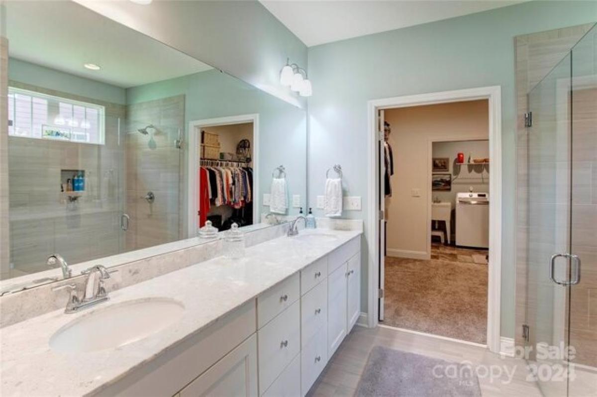 2 bedrooms House in Concord, USA No. 243683