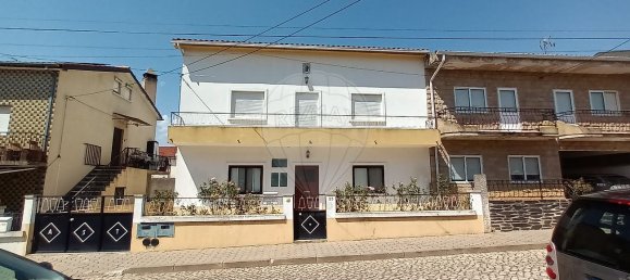 7 bedrooms House in Castelo Rodrigo, Portugal No. 34475 2