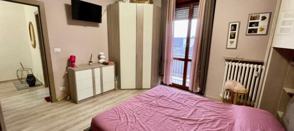 3 rooms Apartment in Alessandria, Italy No. 145072 4