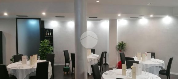 Imóvel comercial de 2 divisões em Cassino, Italy N.º 110137 7