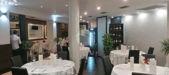 Imóvel comercial de 2 divisões em Cassino, Italy N.º 110137 8