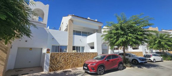 4 bedrooms Villa in Benalmadena, Spain No. 184074 2
