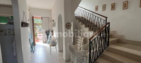 6 غرف نوم فيلا في Bacoli, Italy رقم 57446 47