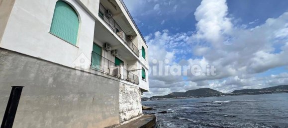 6 غرف نوم فيلا في Bacoli, Italy رقم 57446 4