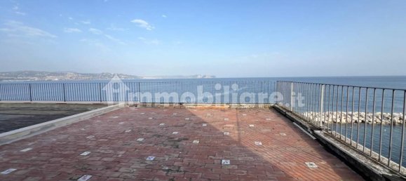 6 غرف نوم فيلا في Bacoli, Italy رقم 57446 16