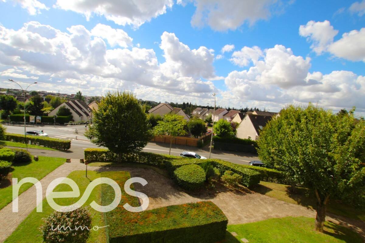 2 bedrooms Apartment in Mainvilliers, France No. 256687