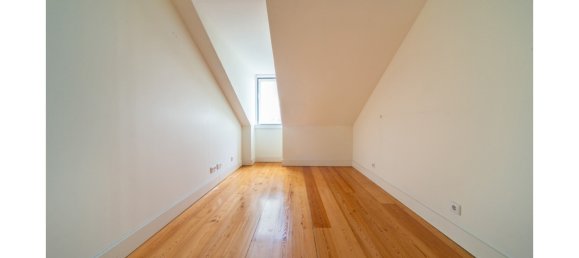 4 غرف نوم منزل ذو طابقين في Lisbon, Portugal رقم 115405 26