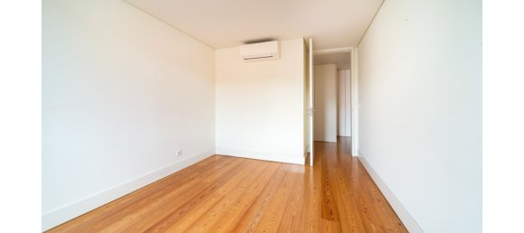 4 غرف نوم منزل ذو طابقين في Lisbon, Portugal رقم 115405 20