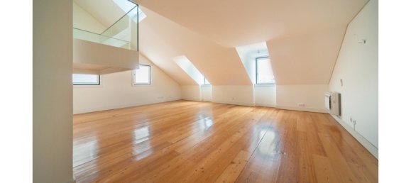 4 غرف نوم منزل ذو طابقين في Lisbon, Portugal رقم 115405 2