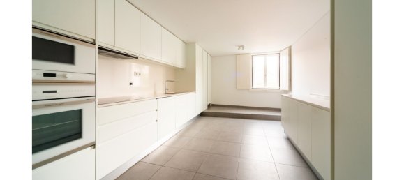 4 غرف نوم منزل ذو طابقين في Lisbon, Portugal رقم 115405 12