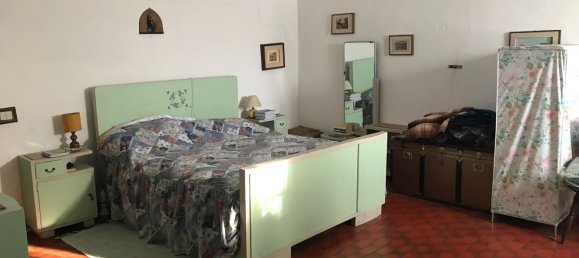 Дом с 8 комнатами в Пезаро э Урбино, Италия № 75565 30