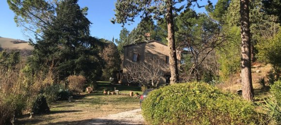 Дом с 8 комнатами в Пезаро э Урбино, Италия № 75565 43