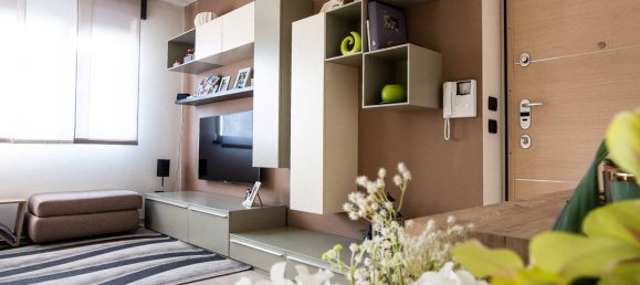 2 bedrooms Apartment in Canegrate, Italy No. 75233 3