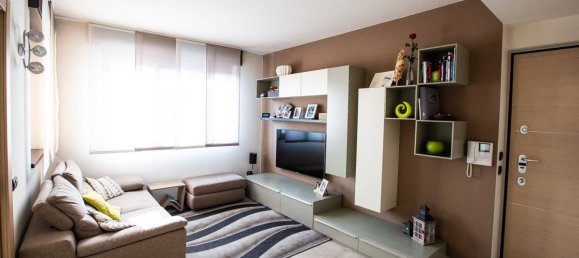 2 bedrooms Apartment in Canegrate, Italy No. 75233 12