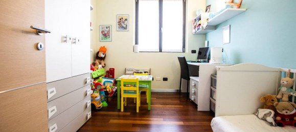 2 bedrooms Apartment in Canegrate, Italy No. 75233 34