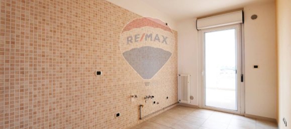 3 bedrooms Apartment in Bari, Italy No. 321674 5