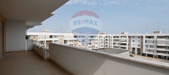 3 bedrooms Apartment in Bari, Italy No. 321674 13
