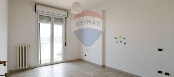 3 bedrooms Apartment in Bari, Italy No. 321674 12