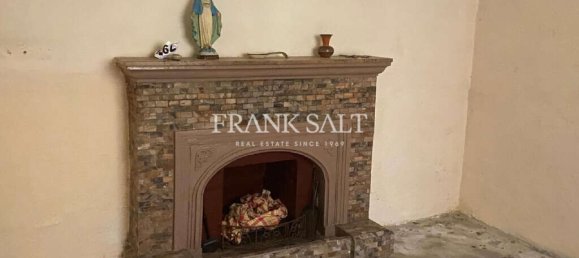 7 bedrooms Townhouse in Qormi, Malta No. 1572 13