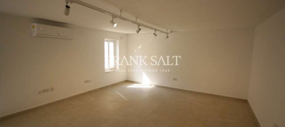 165m² Office in Gzira, Malta No. 13003 8