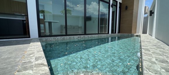 2 bedrooms Villa in Phuket, Thailand No. 8029 10