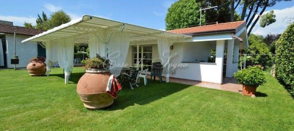 5 rooms Apartment in Forte dei Marmi, Italy No. 129874 3