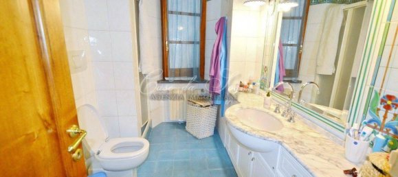 5 rooms Apartment in Forte dei Marmi, Italy No. 129874 10