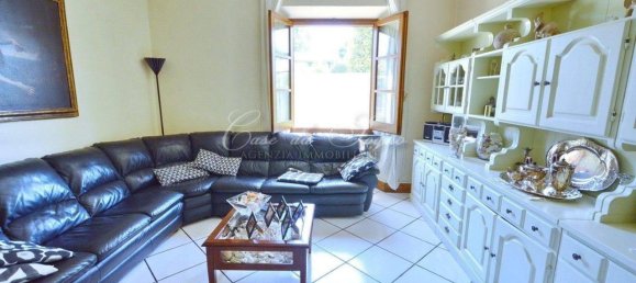 5 rooms Apartment in Forte dei Marmi, Italy No. 129874 5