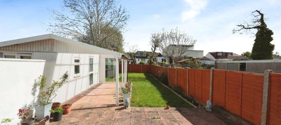 3 bedrooms Bungalow in Watford, United Kingdom No. 6778 16