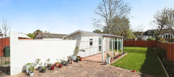 3 bedrooms Bungalow in Watford, United Kingdom No. 6778 15