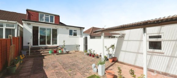 3 bedrooms Bungalow in Watford, United Kingdom No. 6778 14