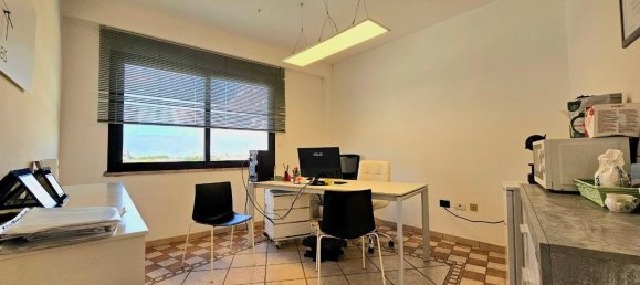 5 bedrooms Apartment in Sardinia, Italy No. 318151 18