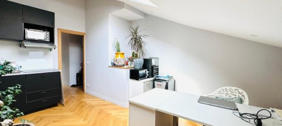 3 bedrooms Villa in Chatillon, France No. 348831 2