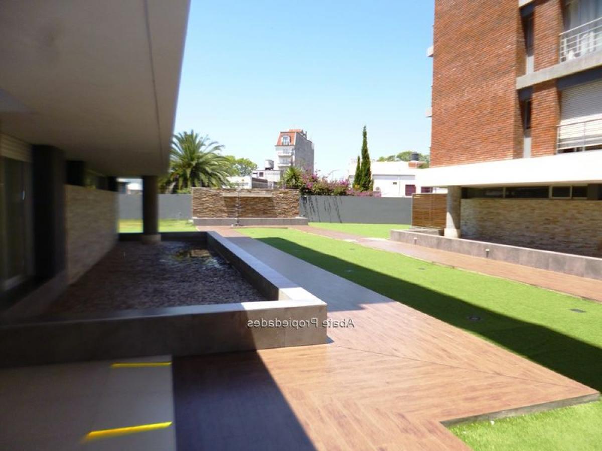 2 bedrooms Apartment in Montevideo, Uruguay No. 4841