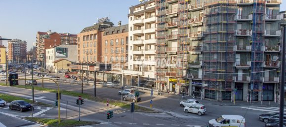 1 bedroom Apartment in Milan, Italy No. 378234 4