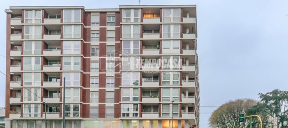 1 bedroom Apartment in Milan, Italy No. 378234 2