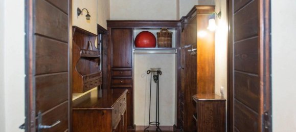 14 rooms Villa in Salò, Italy No. 31031 5