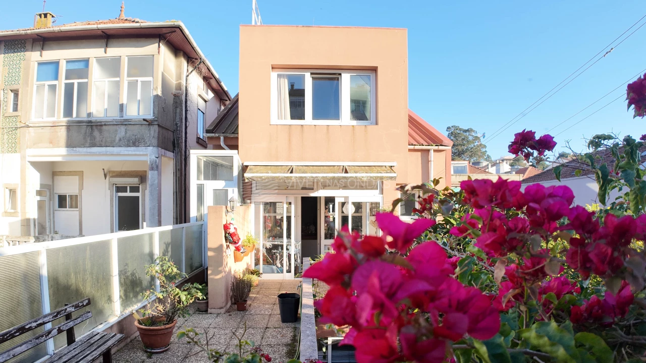 3 bedrooms House in Porto, Portugal No. 124206