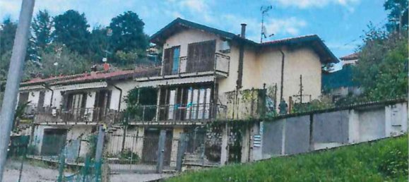 Apartamento de 4 divisões em Ferrera di Varese, Italy N.º 179858 2