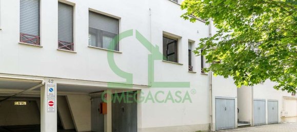 3 rooms Apartment in Piacenza, Italy No. 188321 16