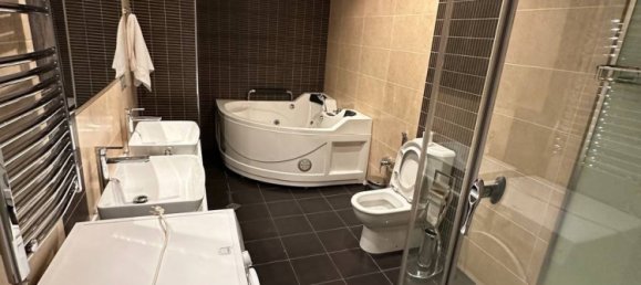 4 Schlafzimmer Wohnung in Nasimi, Azerbaijan, Nr. 1843 24