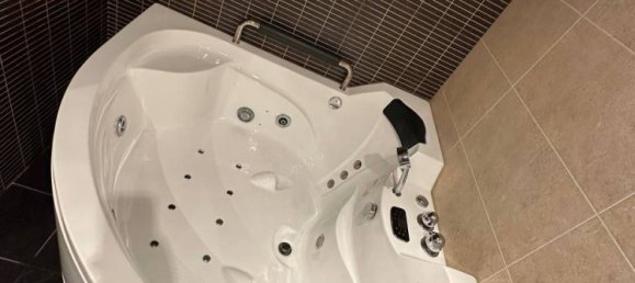 4 Schlafzimmer Wohnung in Nasimi, Azerbaijan, Nr. 1843 2