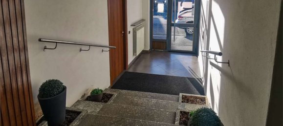 Casa de 9 divisões em Novara, Italy N.º 102883 4